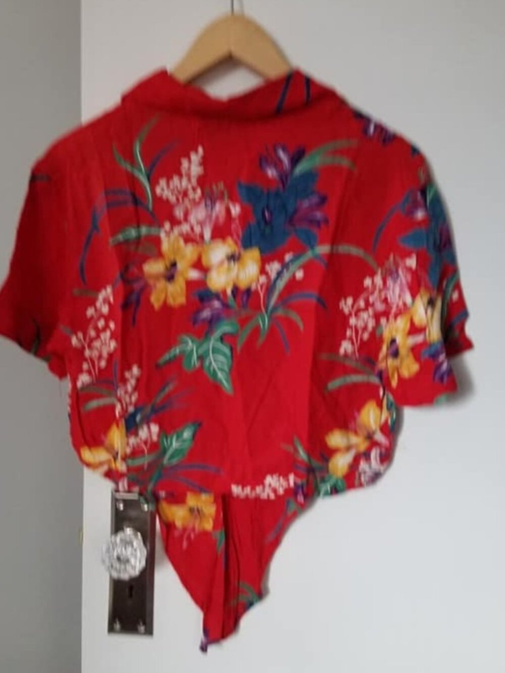 At Last Tropiqwear Red Hawaiian Floral Shirt & Shorts Set Size Large Preowned - Picture 4 of 4